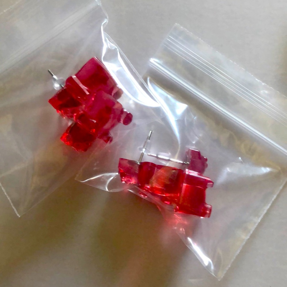 Gummy bear studs